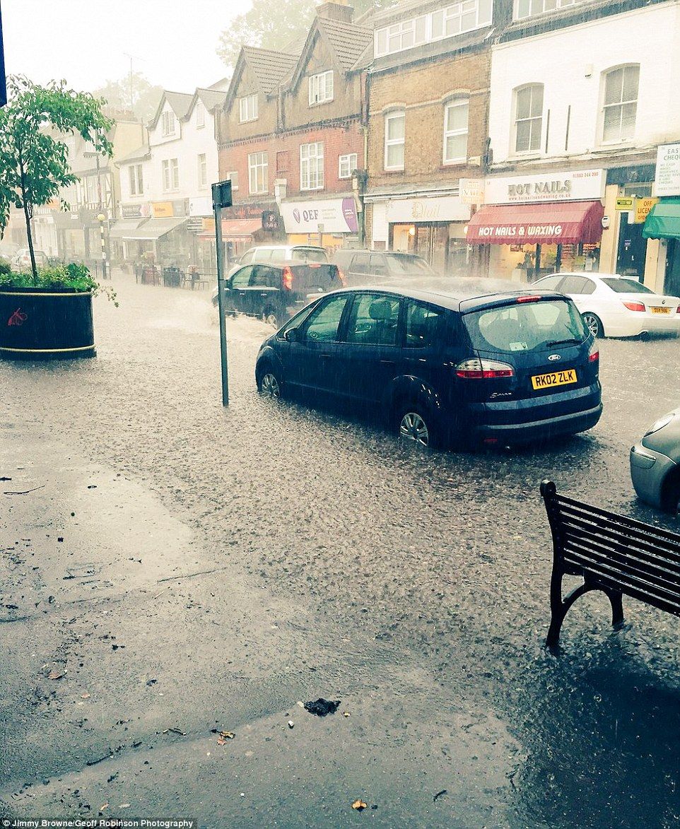 Tormentas provocan inundaciones e incendios en Reino Unido - inundaciones-reino-unido-7