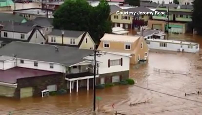 Suman 23 muertos por inundaciones en West Virginia - inundaciones-west-virginia-6