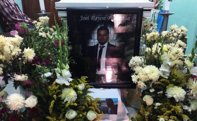 Restos de mexicano muerto en Orlando llegan a Veracruz