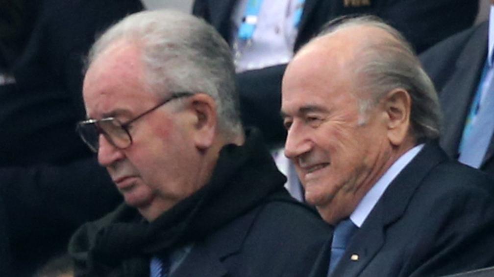 Blatter admite manipulación en sorteos europeos - julio-grondona-joseph-blatter