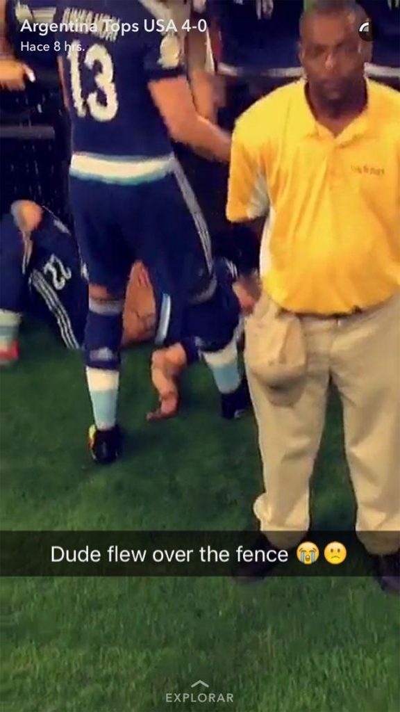 Así quedó el brazo de Lavezzi tras su espectacular caída - lesion-ezquiel-lavezzi-576x1024