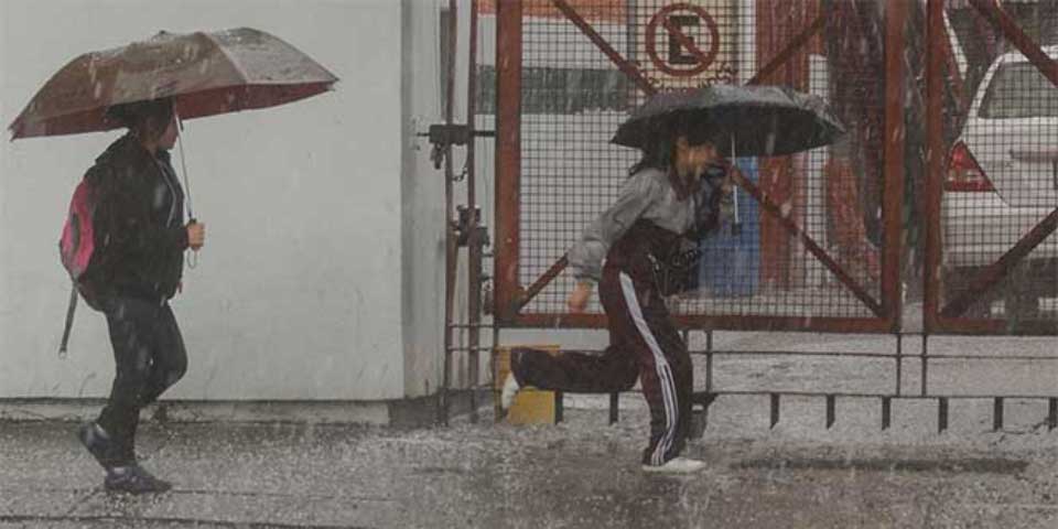 Canales de baja presión generarán lluvias en gran parte del país