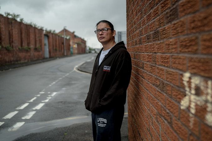 Video: mexicano es víctima de ataque racista en Manchester - londres