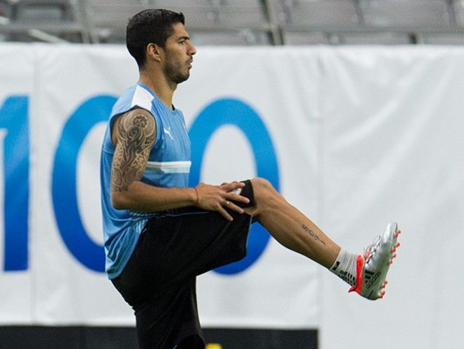 Descartan a Luis Suárez para partido contra México - luis-suarez-1