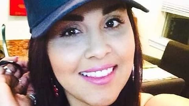 Maestra se entrega a la justicia tras quedar embarazada de un menor Maestra se entrega a la justicia tras quedar embarazada de un menor