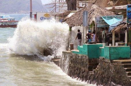 SEMAR emite alarma preventiva por mar de fondo en Guerrero - mar-de-fondo-Guerrero