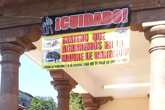 Sin ley en Uruapan, vecinos forman patrullas de vigilancia por WhatsApp - marchas