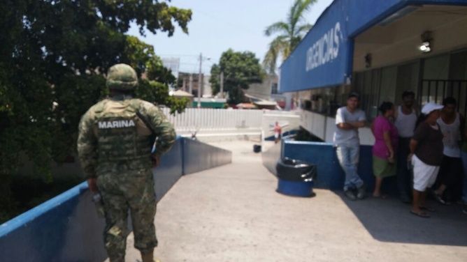 Balacera en Hospital General de Mazatlán deja un muerto y tres heridos - marina.jpg_9313634