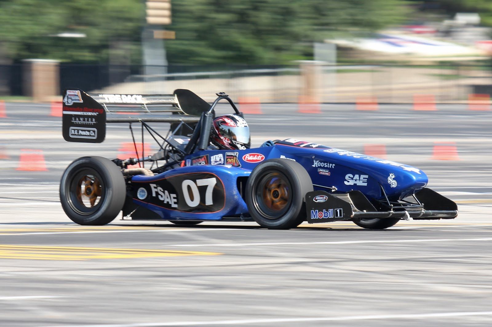 Escudería UNAM buscará el campeonato en la Fórmula SAE