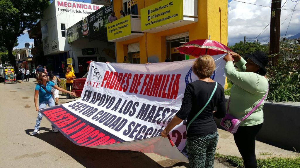 Sin incidentes marcha de maestros en Oaxaca - mov2-1024x576