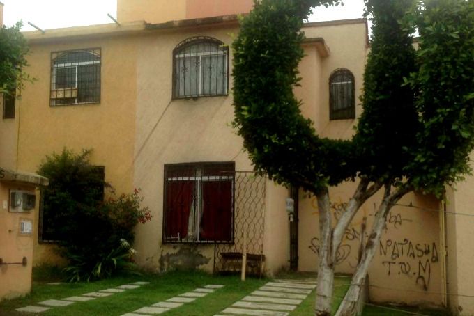 Encuentran en el patio de su casa a mujer reportada como desaparecida