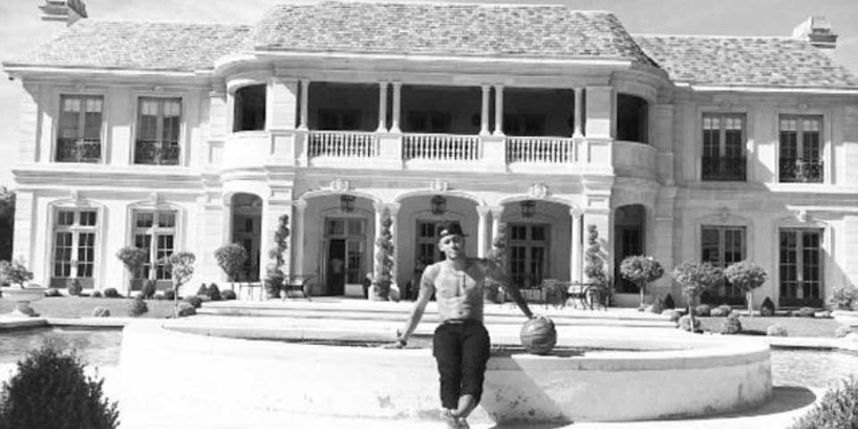 La mansión en la que Neymar pasa sus vacaciones en Los Ángeles