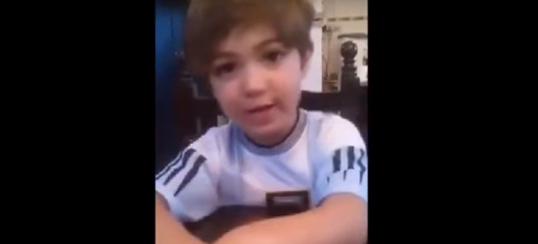 Video: niño pide a Messi que no deje la selección argentina