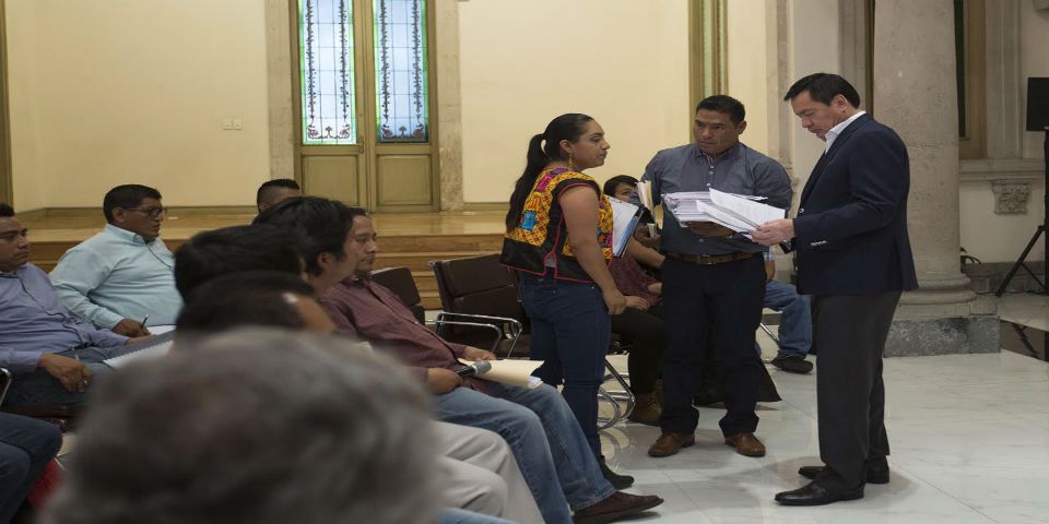 Representantes de Nochixtlán entregan pliego petitorio a Segob