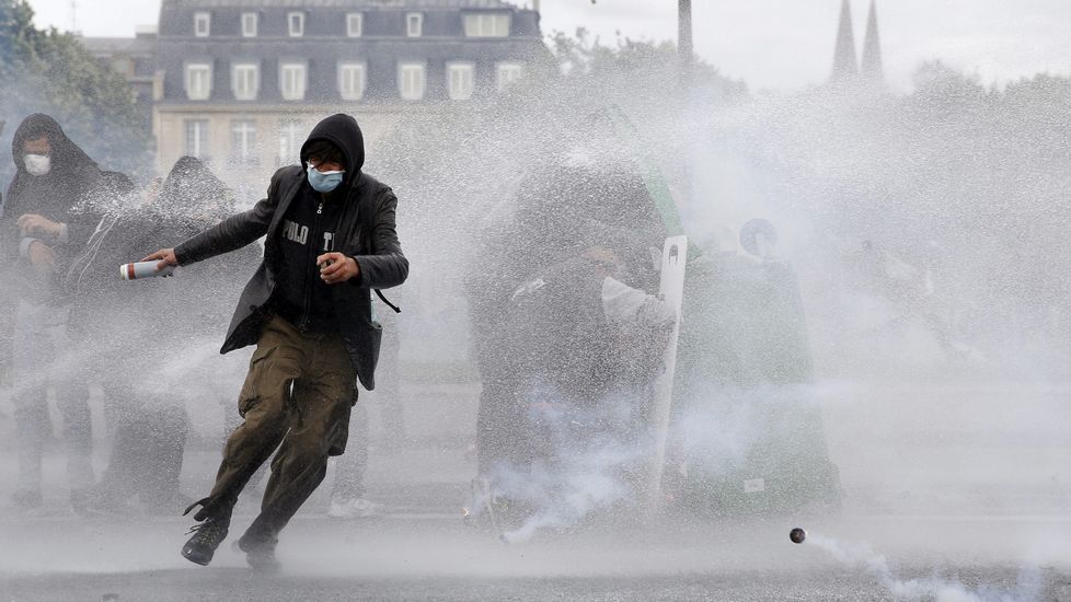 Manifestación de París concluye con 58 detenidos y 40 heridos - paris-novena