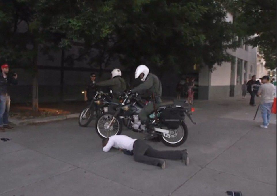 Agreden y lanzan huevos a seguidores de Donald Trump - protestas-trump-8