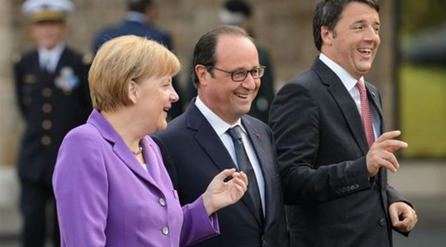 Europa se moviliza ante el Brexit - renzi-hollande-merkel