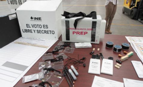Roban material electoral en Oaxaca