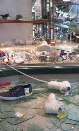 Saquean varias tiendas en el centro de Oaxaca - saqueo-oaxaca-Diario-Marca