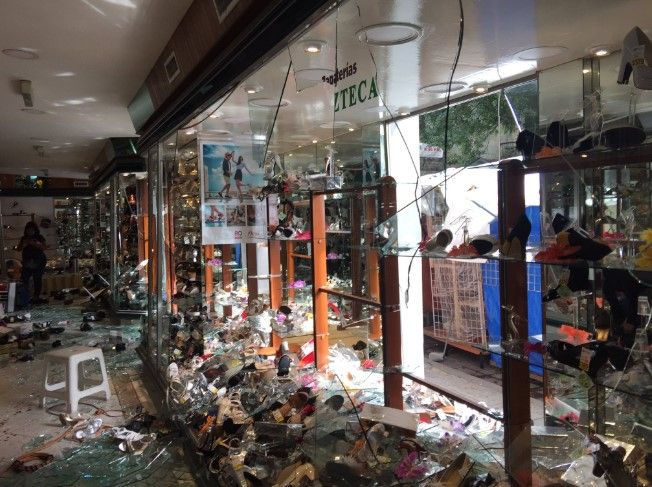 Saquean varias tiendas en el centro de Oaxaca