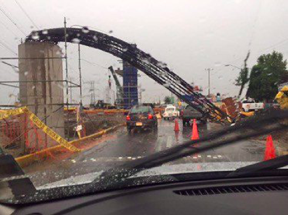 Se dobla estructura de tren interurbano México-Toluca - varillas