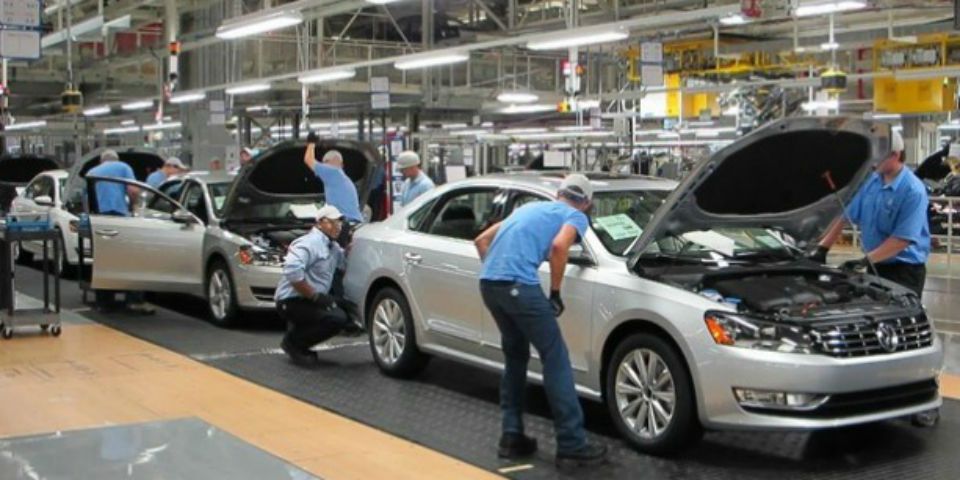 Volkswagen acuerda pagar 14.7 mil millones de dólares por fraude de emisiones - vw