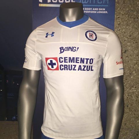 Cruz Azul Presenta Sus Nuevos Uniformes