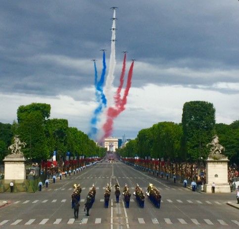 Francia celebra el 14 de julio con desfile militar - 14-de-julio-DenisBrogniart