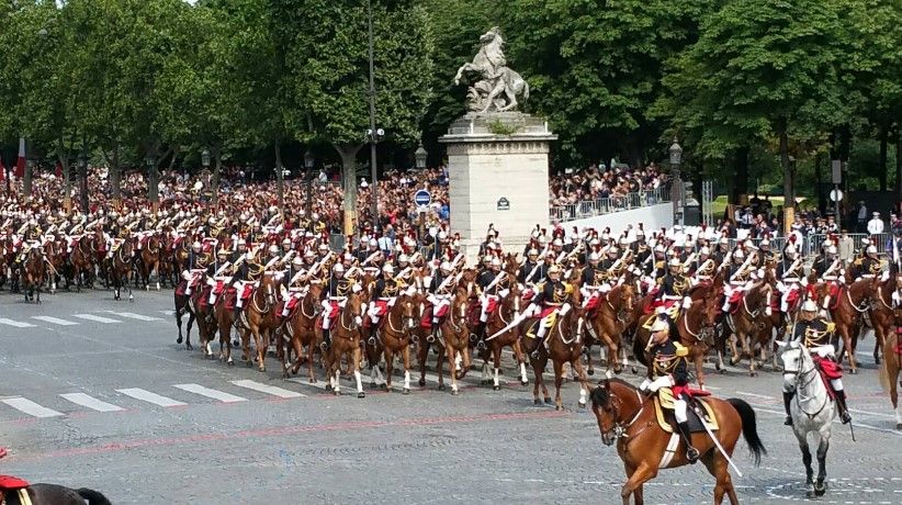 Francia celebra el 14 de julio con desfile militar - 14-de-julio-JM_Todeschini