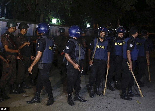 Terroristas en Bangladesh perdonaron a quien podía recitar el Corán - 28