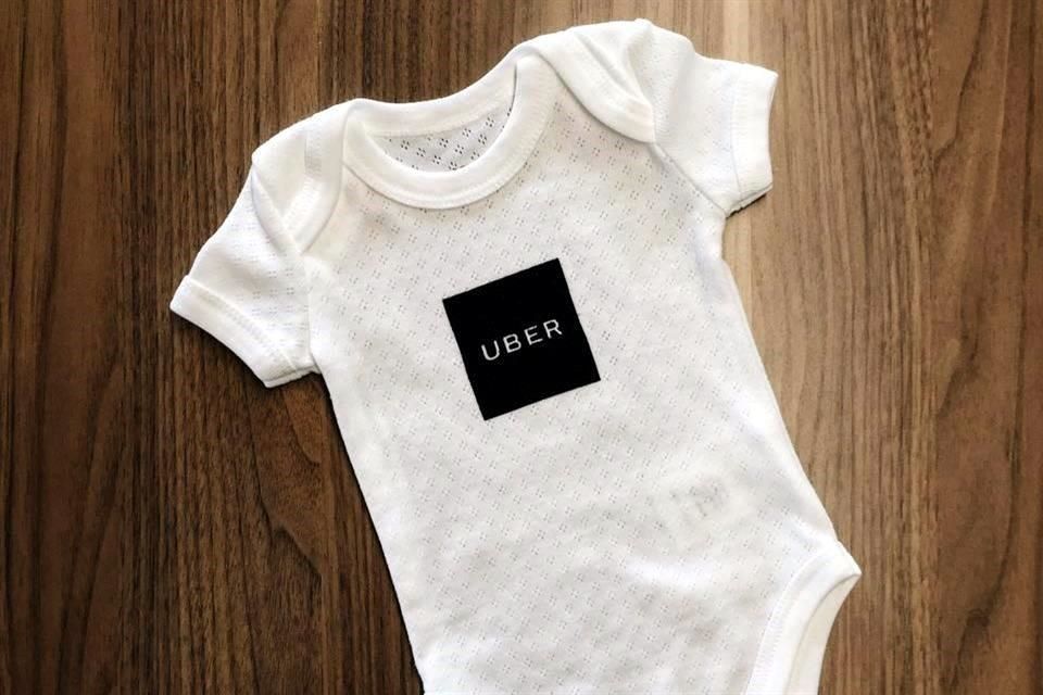 Mujer da a luz en auto de Uber - 3022191