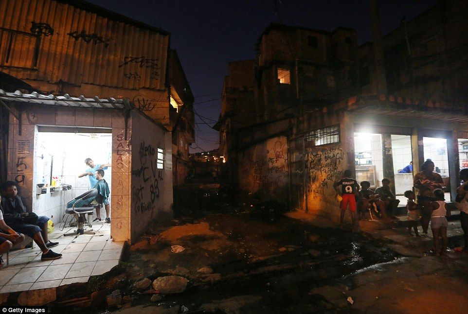 La sombra de los Juegos Olímpicos de Río 2016 - 363F61BD00000578-0-image-a-166_1468481011011