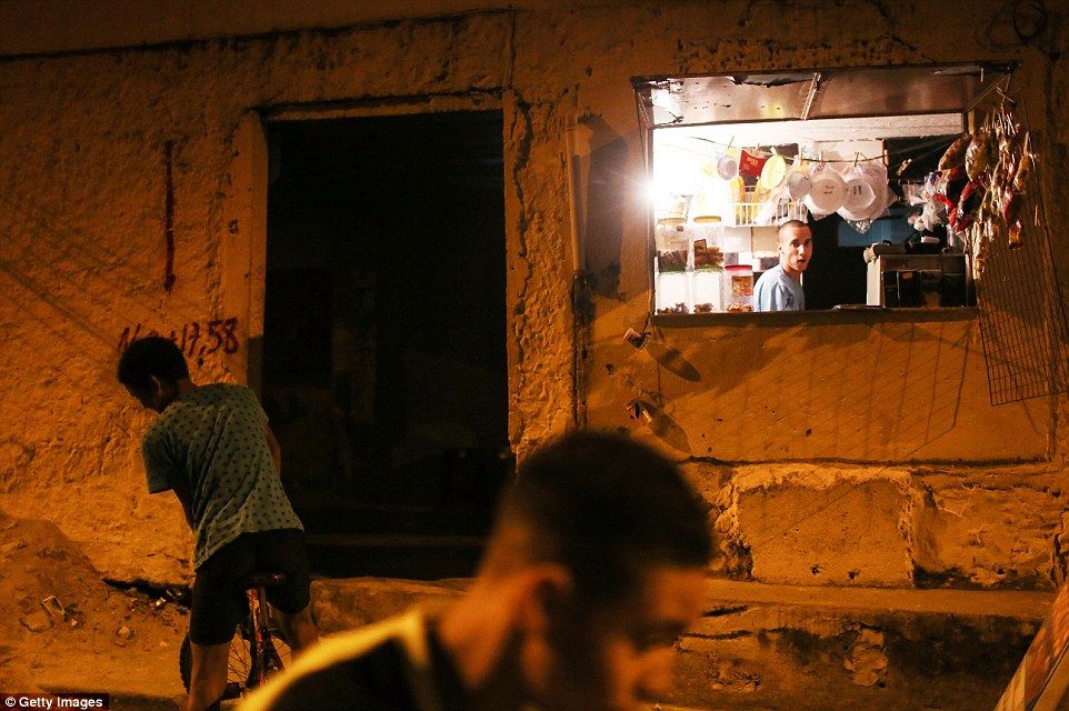 La sombra de los Juegos Olímpicos de Río 2016 - 363F759E00000578-0-image-a-86_1468480503580