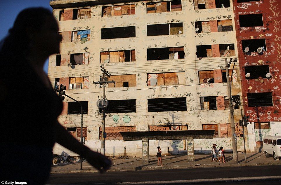 La sombra de los Juegos Olímpicos de Río 2016 - 363FE79000000578-0-image-a-94_1468480531845