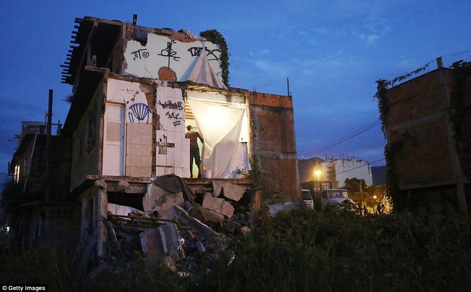 La sombra de los Juegos Olímpicos de Río 2016 - 363FFA5300000578-0-image-a-81_1468480482929