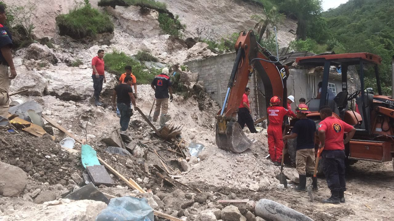 Deslizamiento de tierra en Chilpancingo mata a una persona - 7b35d329-d28f-4ee1-9830-1df7ae6ac951