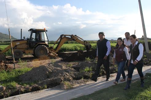 Érika Rodríguez supervisa obras en Apan, Omitlán y San Agustín Metzquititlán - 8971cc6e-5074-497e-b759-56cf735cc742