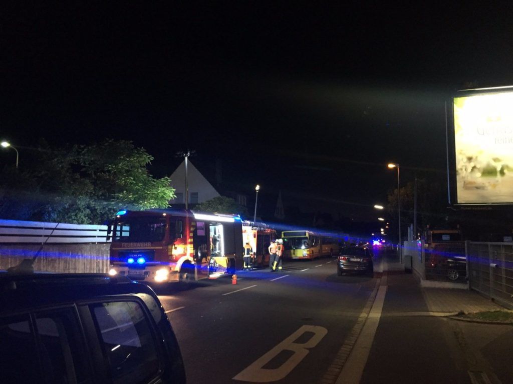 Joven apuñala con un hacha a pasajeros de tren en Alemania - Alemania-Tren-3-1024x768