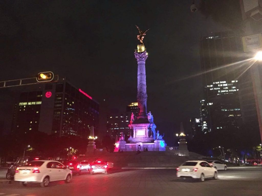 Iluminan Ángel de la Independencia con colores de la bandera francesa - Angel-de-la-Independencia-3-1024x768