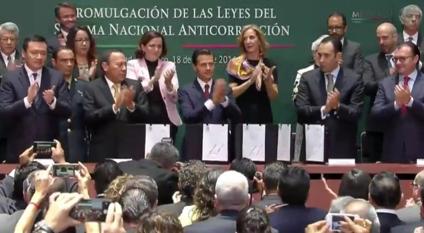 Peña Nieto pide perdón por el caso de la 'Casa Blanca' - Anticorrupcion-promulgar-EPN2