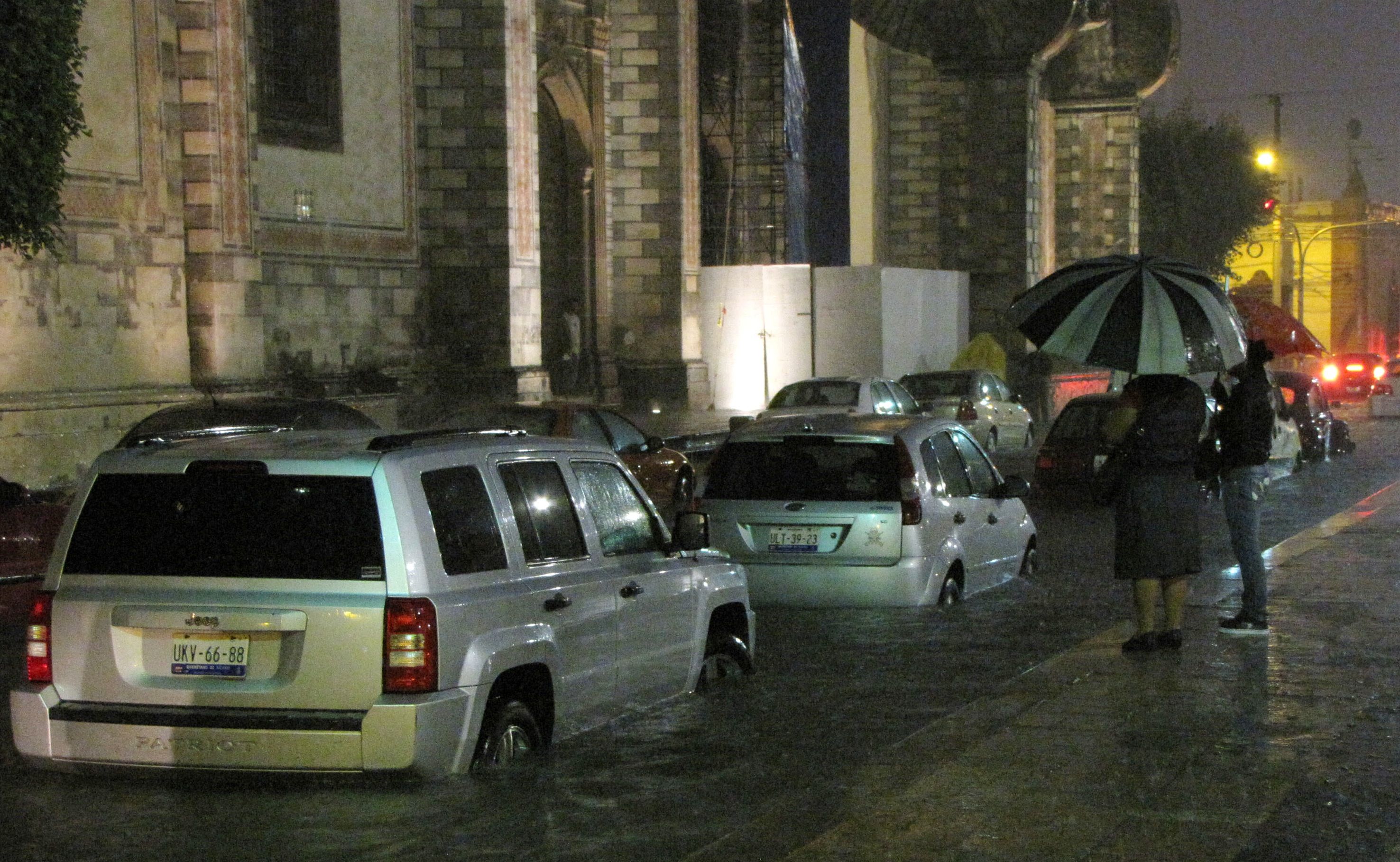 Lluvia daña 150 viviendas en zona metropolitana de Querétaro