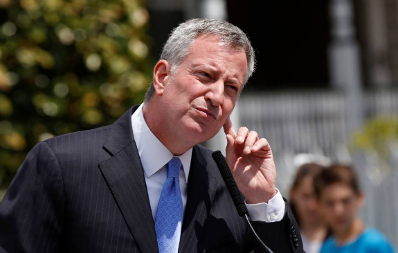 Nueva York aprueba baños unisex - Bill-de-Blasio