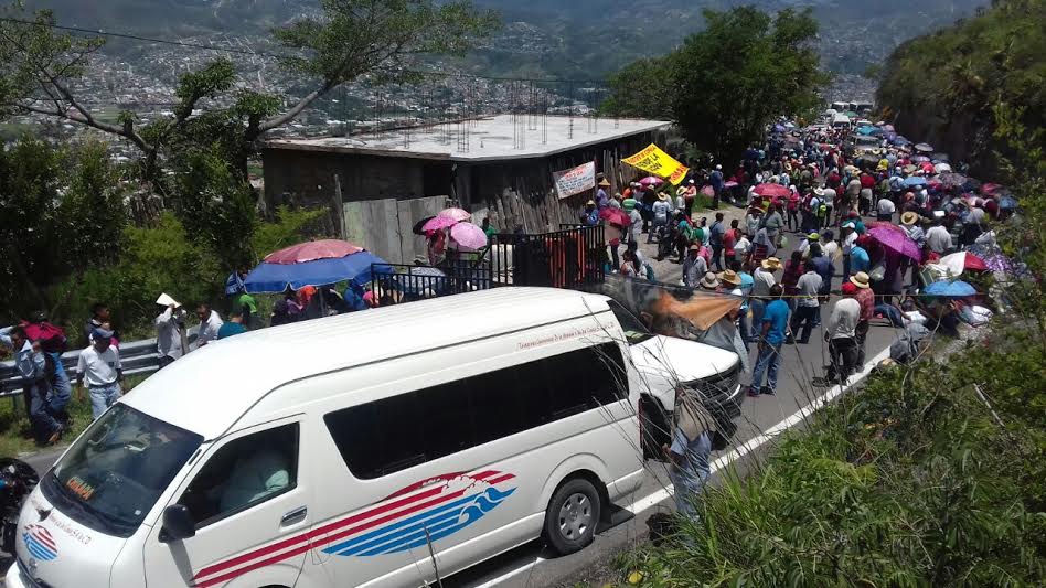 CNTE mantiene bloqueos en Oaxaca, Michoacán y Guerrero - CNTE-Guerrero-Quadratin2