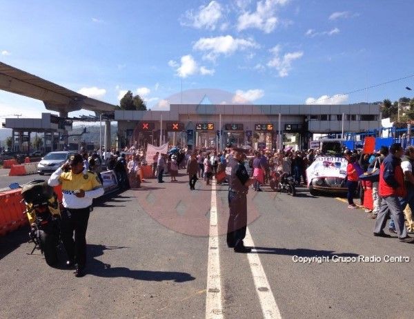 Bloqueos de la CNTE en la Ciudad de México - CNTE-Mexico-Cuernavaca-5jul-Radio-Centro2