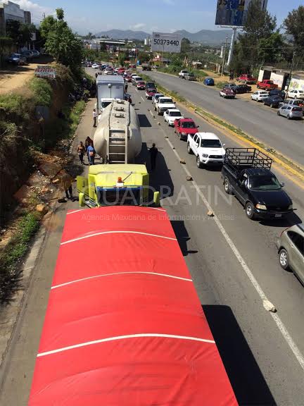 CNTE mantiene bloqueos en Oaxaca, Michoacán y Guerrero - CNTE-San-Pablo-Etla-Quadratin2