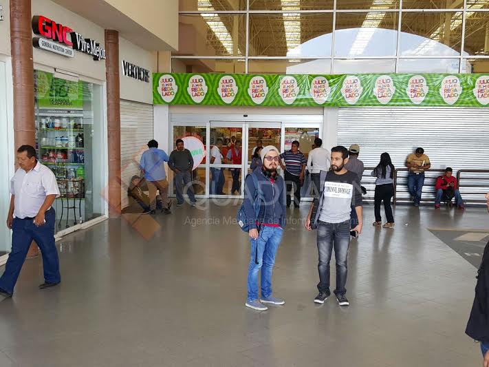 CNTE bloquea plazas comerciales de Oaxaca - CNTE-plazas-comerciales