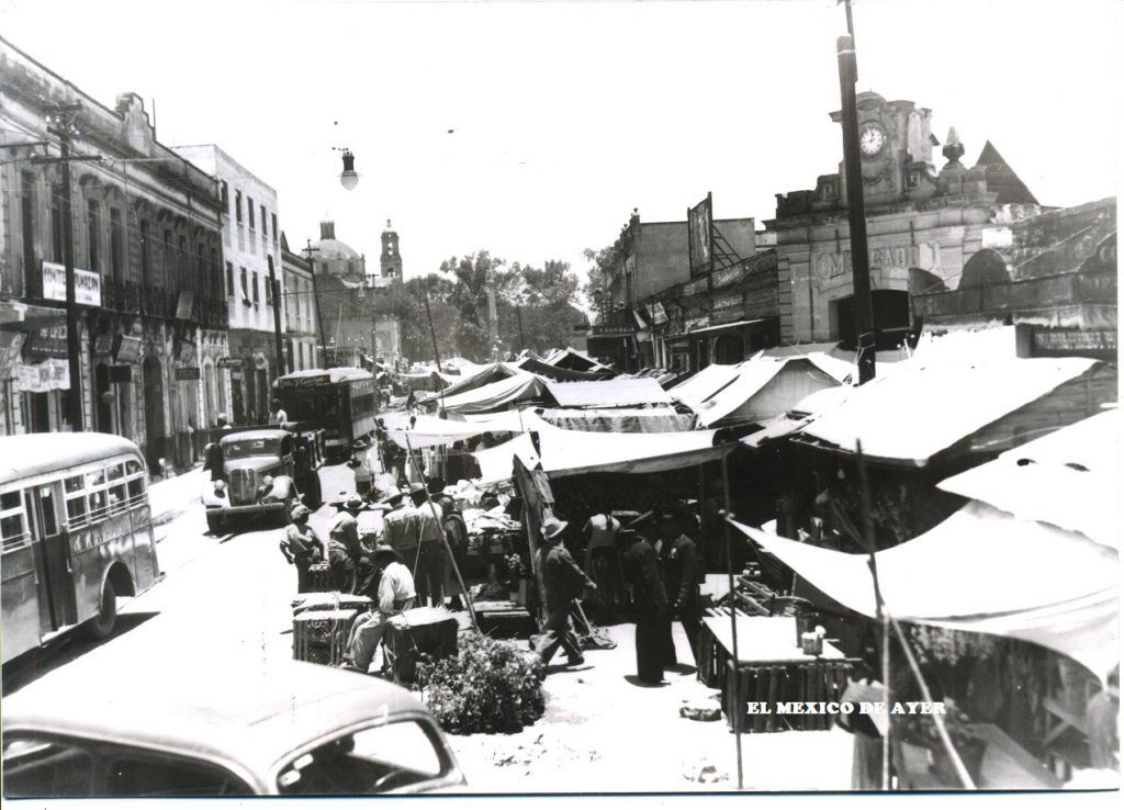 ¿Qué significan los nombres de estos 10 lugares de la Ciudad de México? - Calzada-México-Tacuba-1024x738