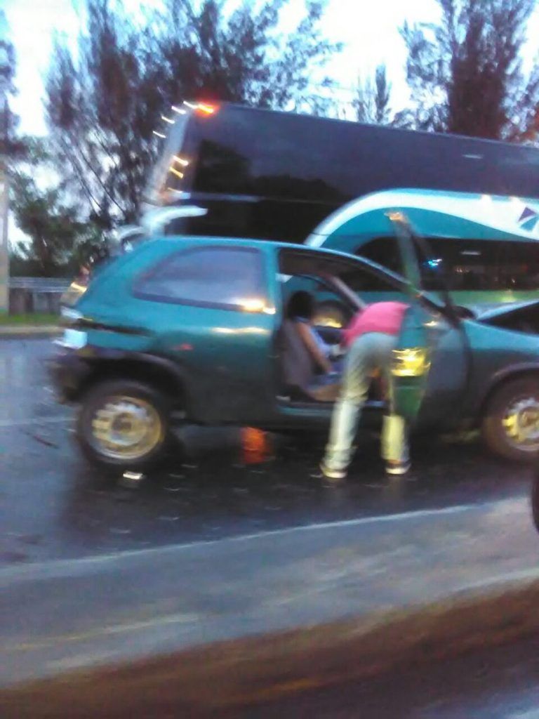 Choque múltiple en Constituyentes - Constituyentes-Choque-múltiple-12-768x1024