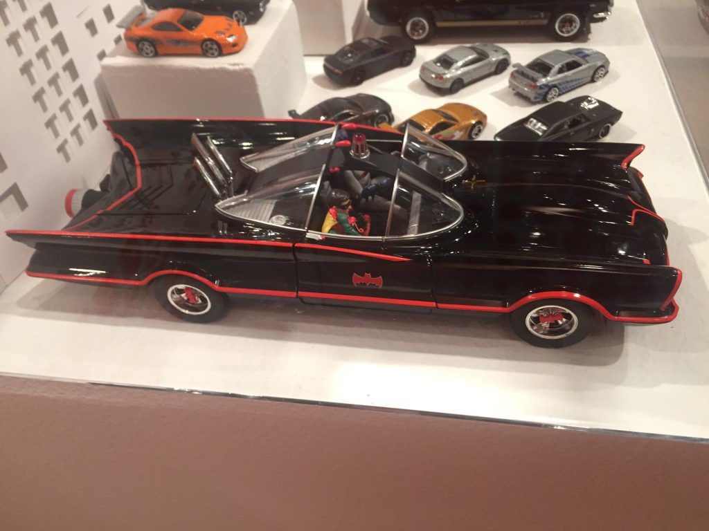 Una exposición de cochecitos para las vacaciones - El-Batimovil-clásico-1024x768