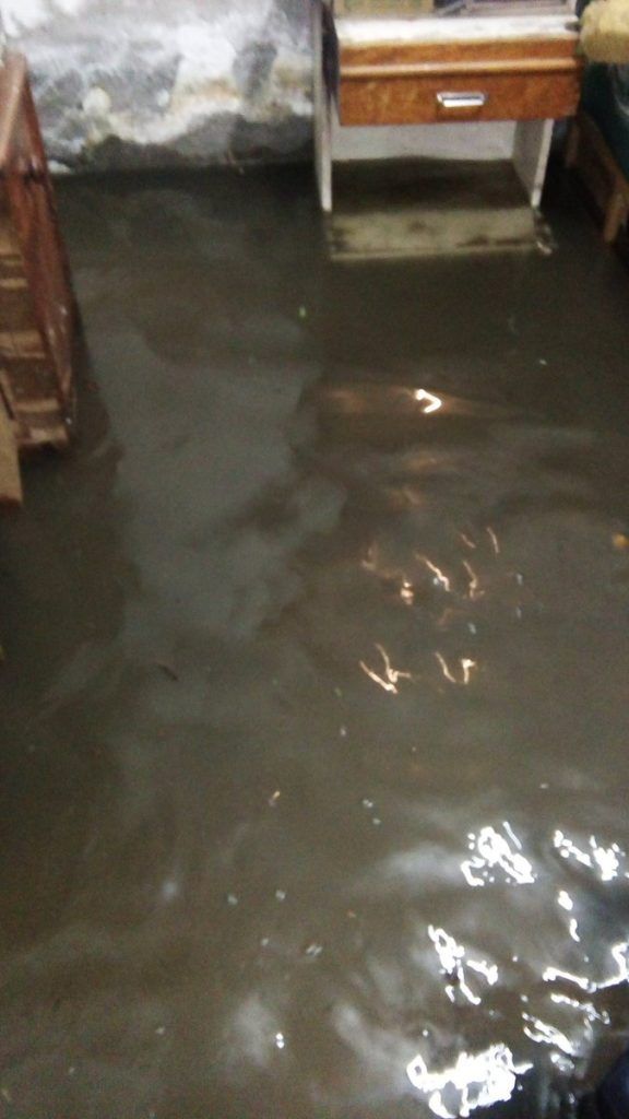 Inundaciones en el Valle de México - Encharcamiento-Ixtapaluca-@MaggiKaren-2-576x1024